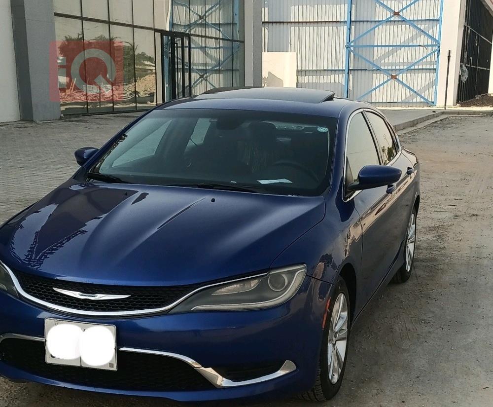 Chrysler 200